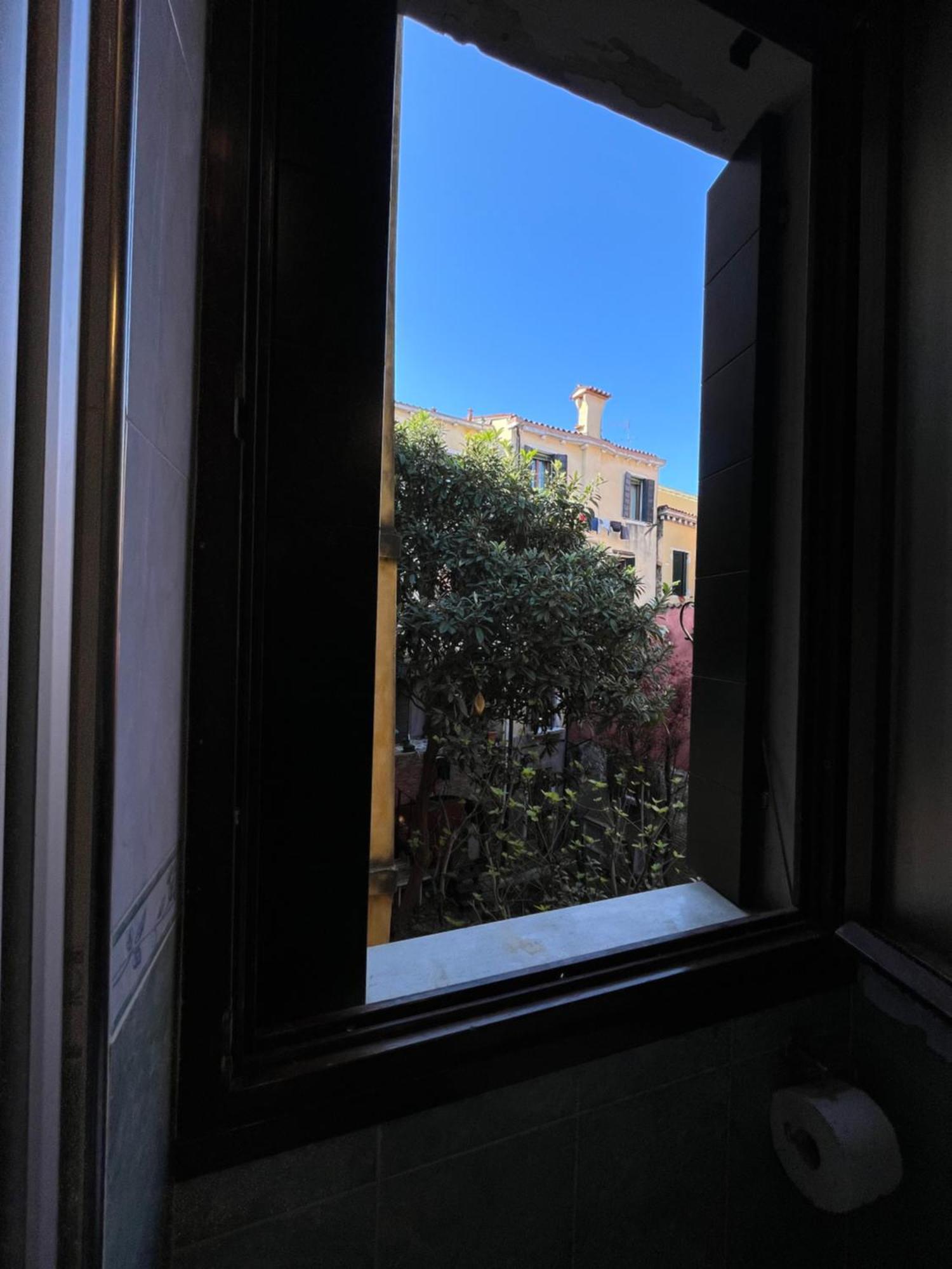 Paradiso Veneziano - 2 Bedrooms Flat With Private Terrace